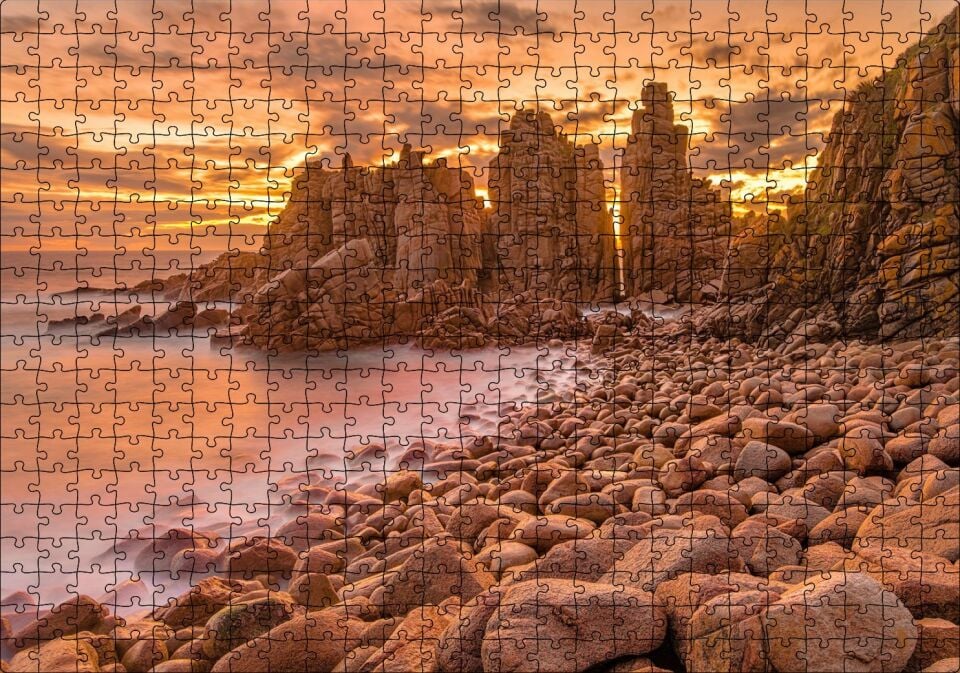 Filipinler Kayalık Sahilde Gün Batımı ve Bulutlu Gökler Puzzle Yapboz MDF Ahşap 500 Parça 49 cm X 68 cm