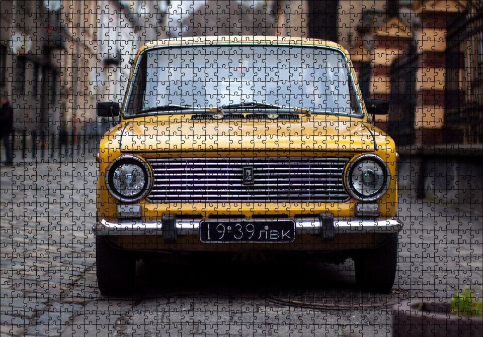 Sarı Lada Otomobil Puzzle Yapboz MDF Ahşap 1000 Parça 49 cm X 68 cm