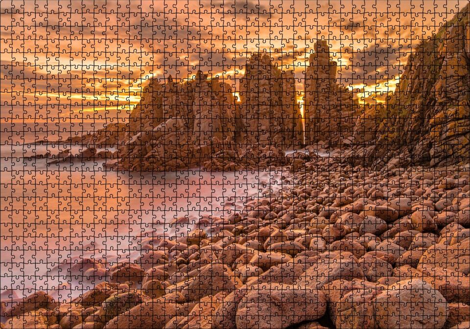 Filipinler Kayalık Sahilde Gün Batımı ve Bulutlu Gökler Puzzle Yapboz MDF Ahşap 1000 Parça 49 cm X 68 cm