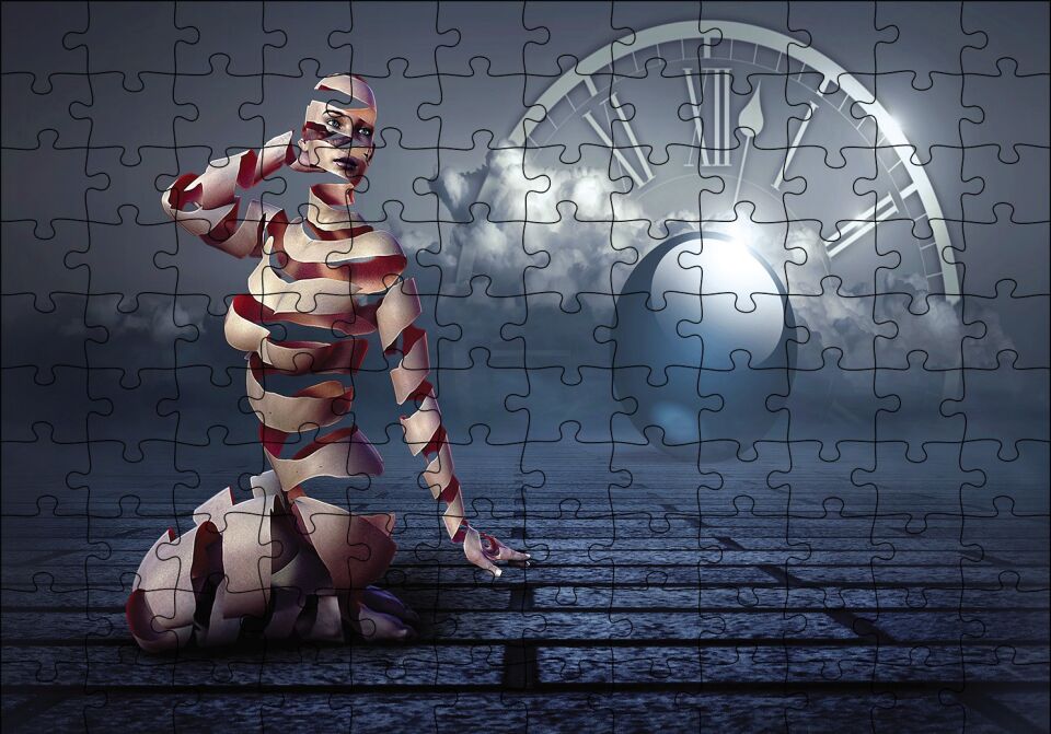 Dilimli Kadın Figüri Zaman Puzzle Yapboz MDF Ahşap