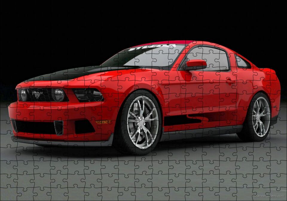 Kırmızı Ford Mustang 2010 Puzzle Yapboz MDF Ahşap 255 Parça 34 cm X 49 cm