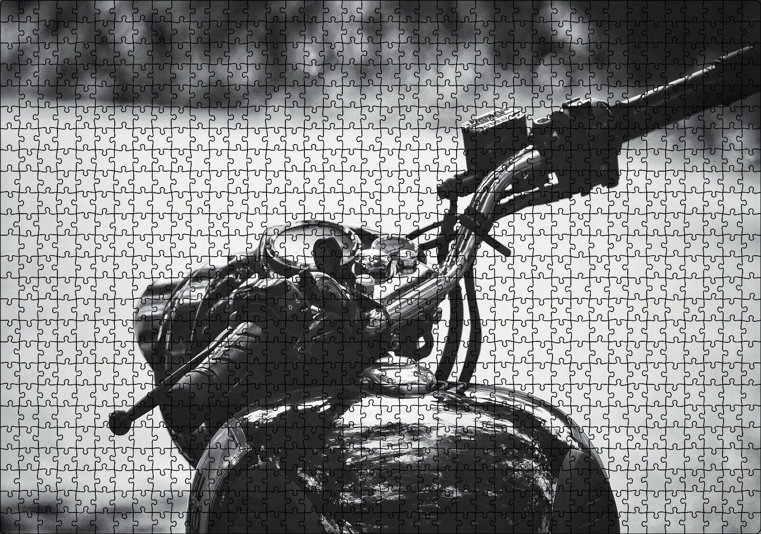 Royal Enfield Motorsiklet Depo ve Gidon Siyah Beyaz Puzzle Yapboz MDF Ahşap 1000 Parça 49 cm X 68 cm