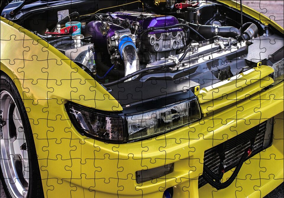 Sarı Spor Araba Far ve Motor Detayı Puzzle Yapboz MDF Ahşap