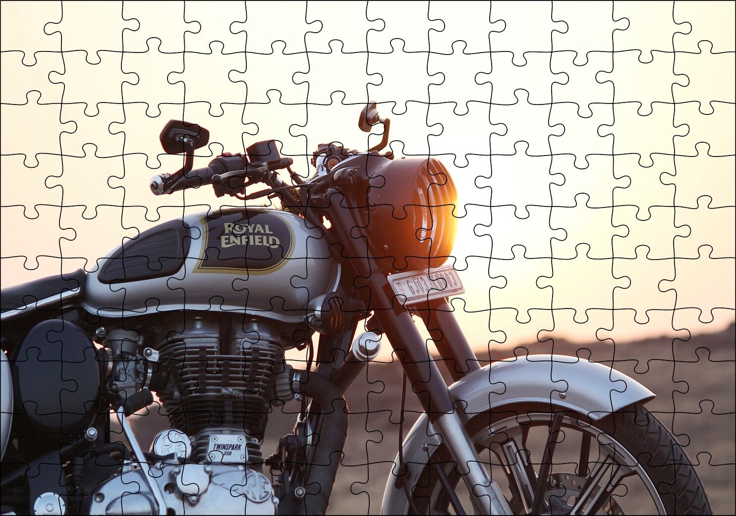 Royal Enfield Siyah Gri Motorsiklet Puzzle Yapboz MDF Ahşap 120 Parça 24 cm X 34 cm