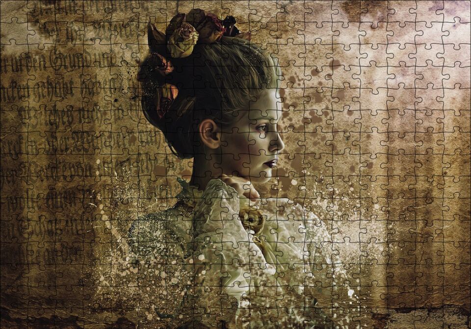 Güzel Genç Model Puzzle Yapboz MDF Ahşap 255 Parça 34 cm X 49 cm