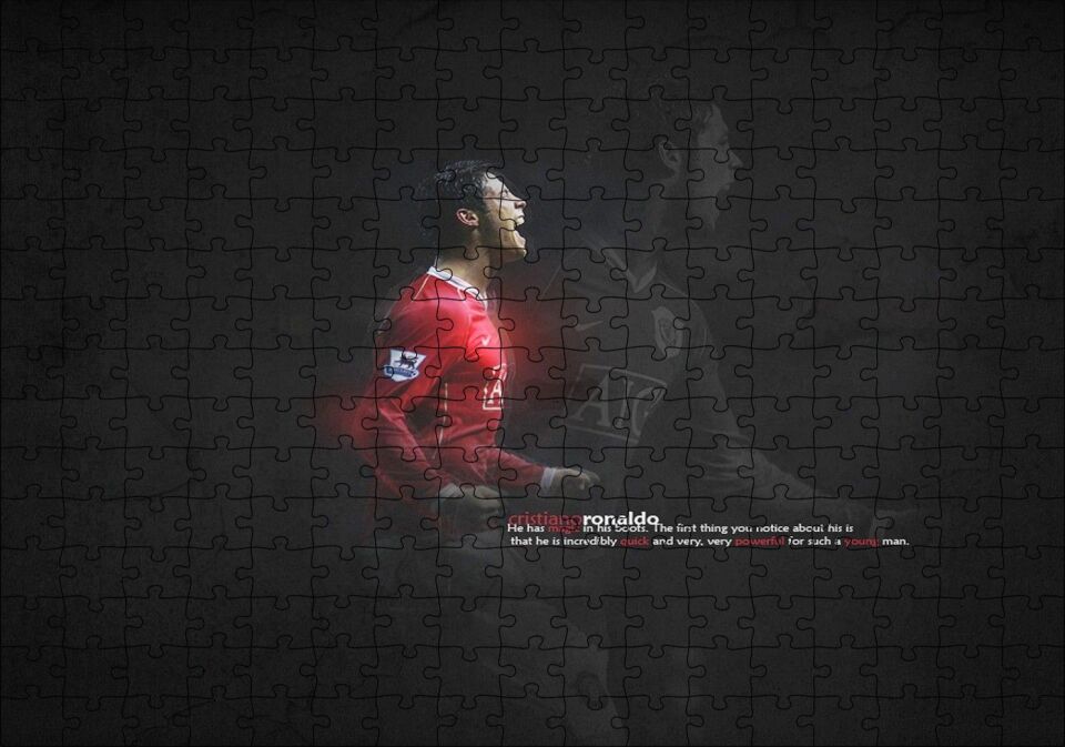 Cristiano Ronaldo Şeffaf Yansıma Arka Plan Puzzle Yapboz MDF Ahşap 255 Parça 34 cm X 49 cm