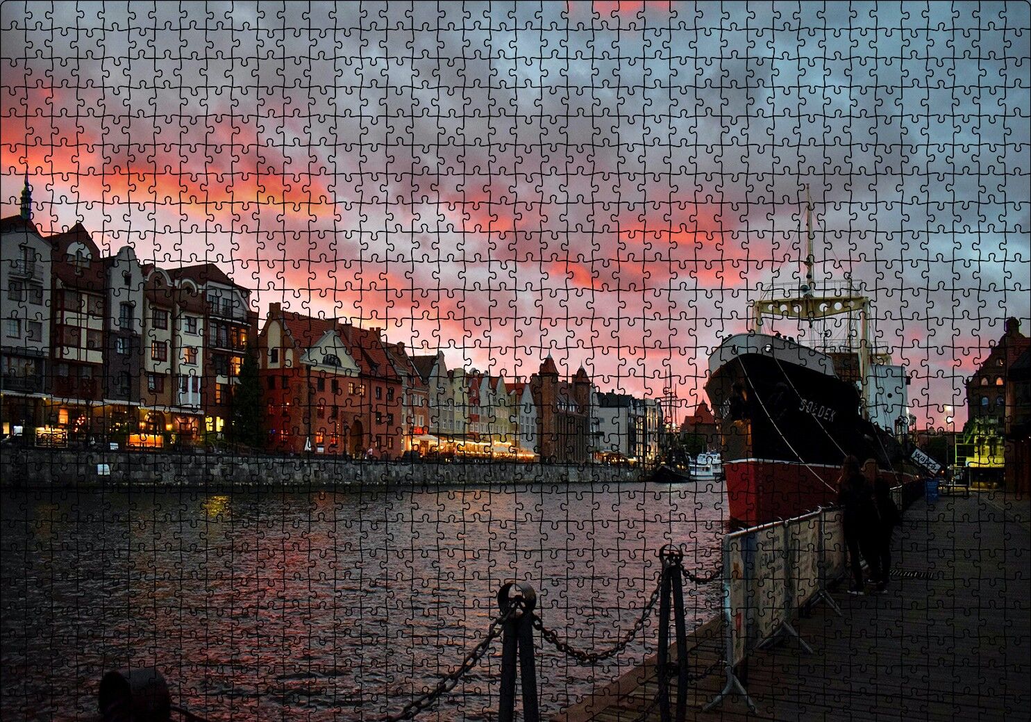 Günbatımında Kanal Binalar ve Gemi Puzzle Yapboz MDF Ahşap 1000 Parça 49 cm X 68 cm