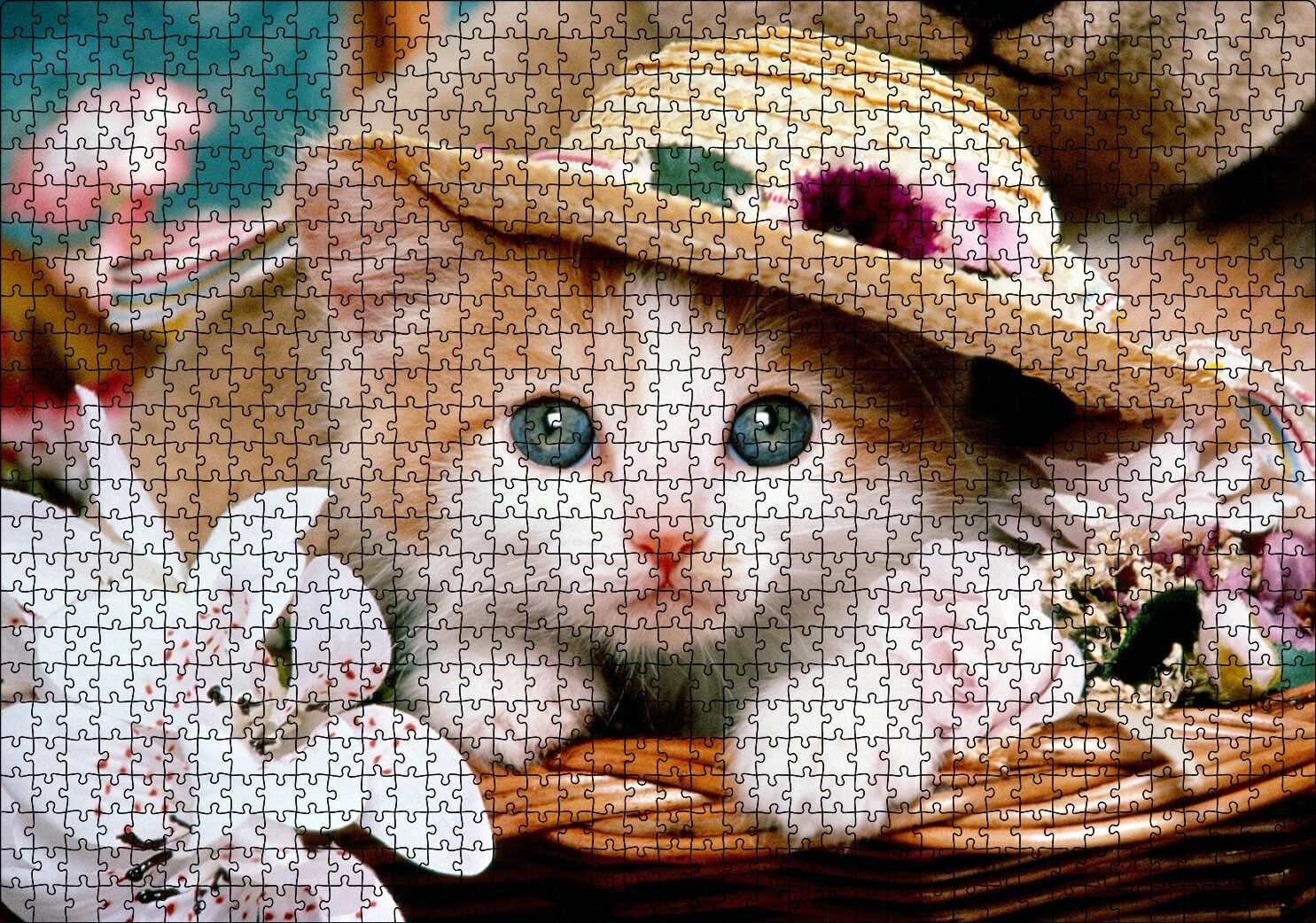 Sepette Şapkalı Yavru Kedi ve Çiçekler Puzzle Yapboz MDF Ahşap 1000 Parça 49 cm X 68 cm