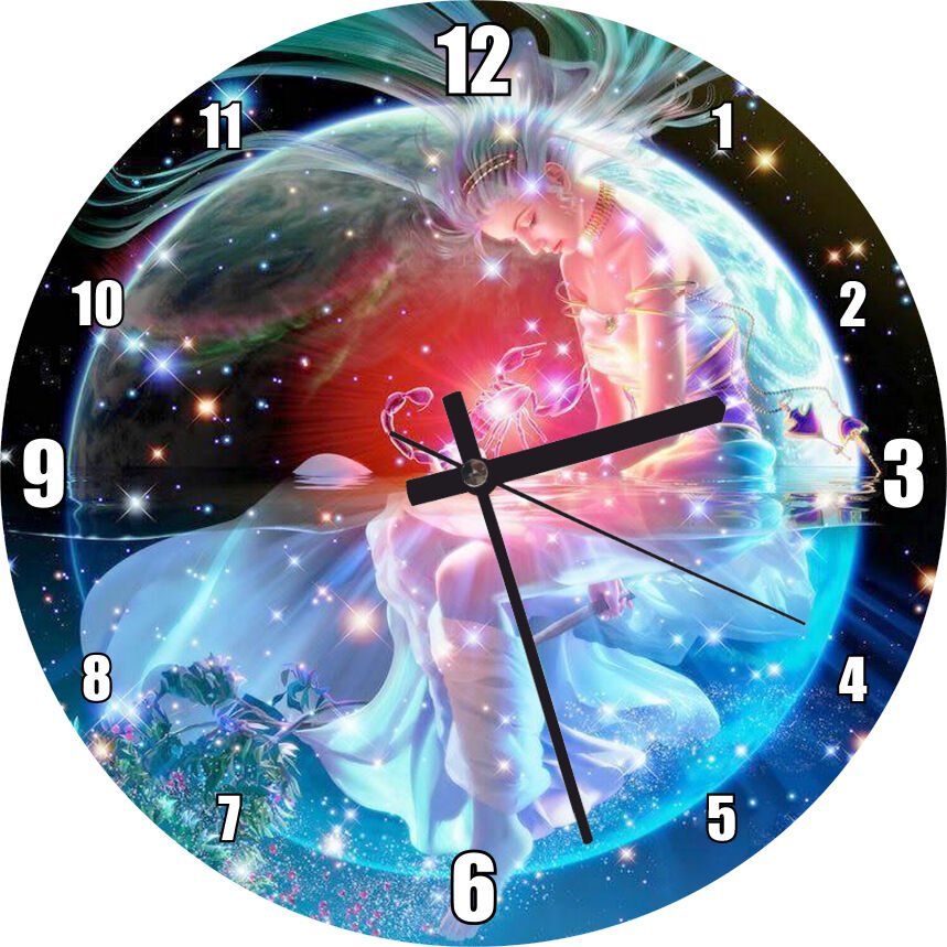 Kuşağında Oturan Kız ve Yıldızlar Görseli Mdf Ahşap Duvar Saati