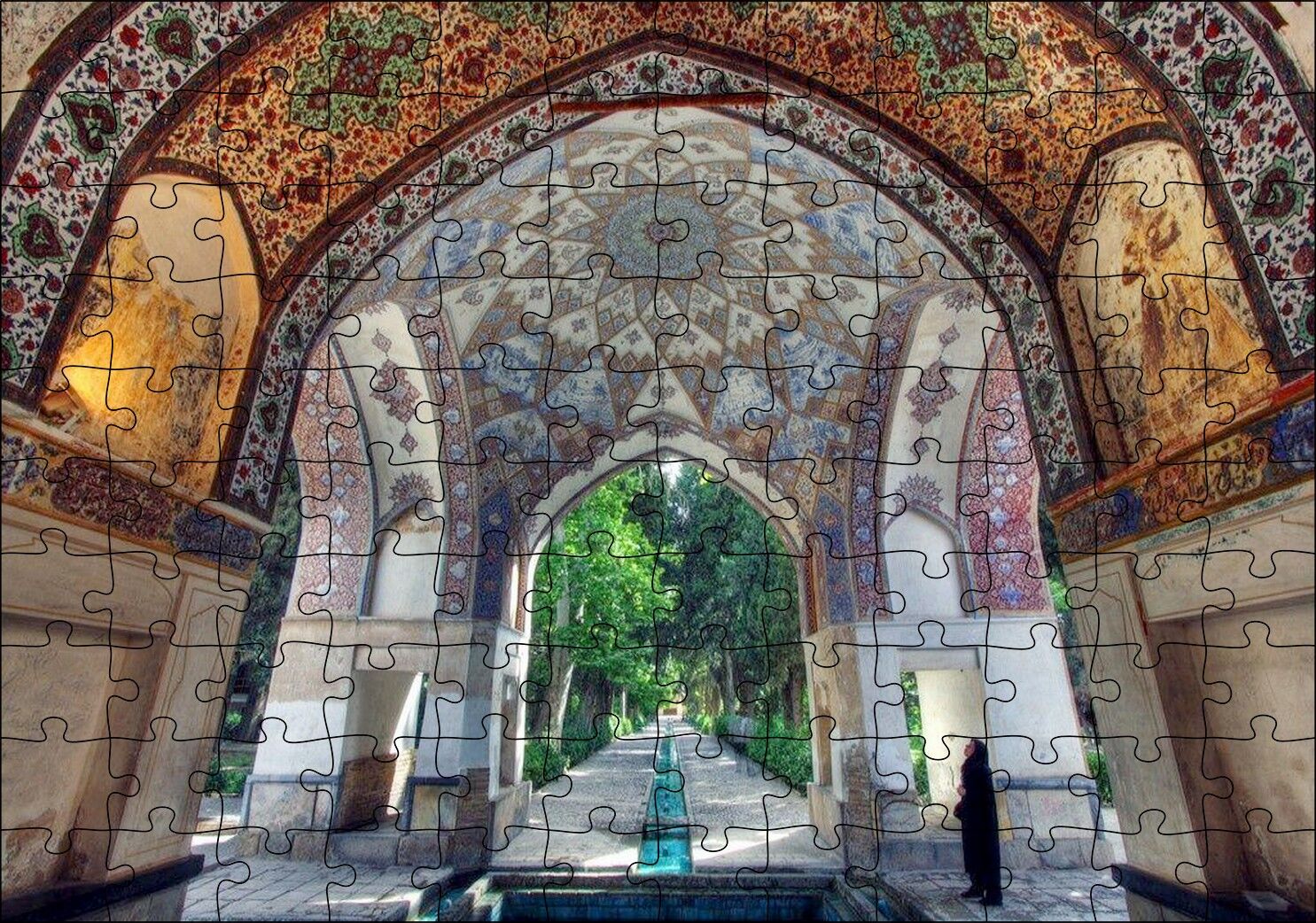 İran'da Bir Yapıda Tavan Süslemeleri Puzzle Yapboz MDF Ahşap 120 Parça 24 cm X 34 cm