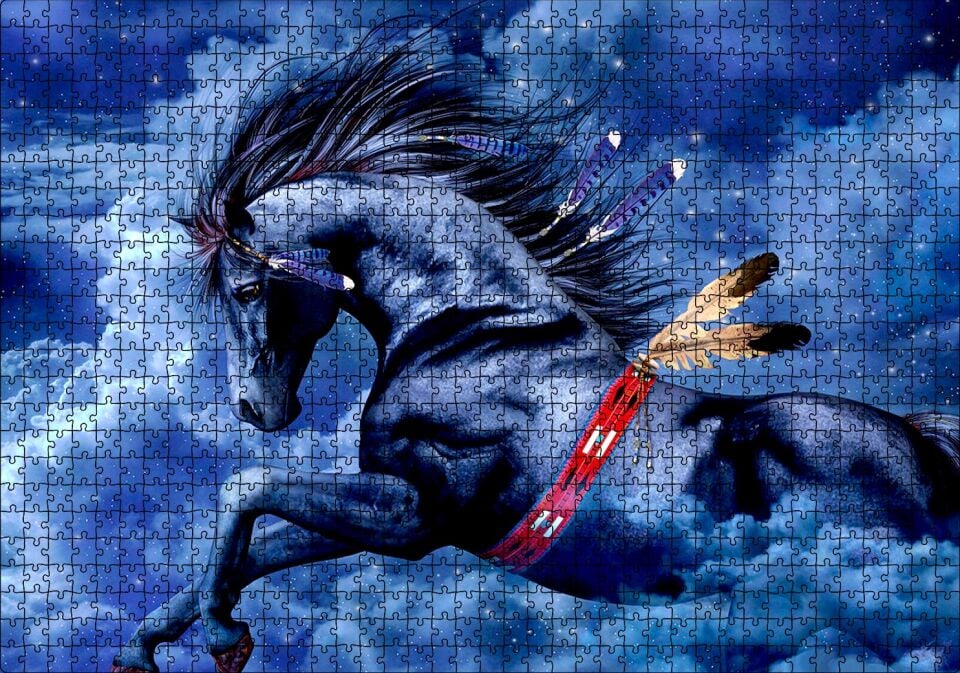 Siyah Kızılderili Atı ve Bulutlu Gökler Puzzle Yapboz MDF Ahşap 1000 Parça 49 cm X 68 cm