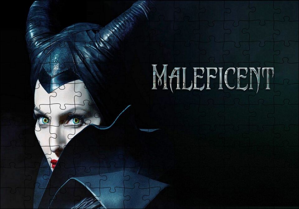 Maleficent Ana Karakter Puzzle Yapboz MDF Ahşap 120 Parça 24 cm X 34 cm