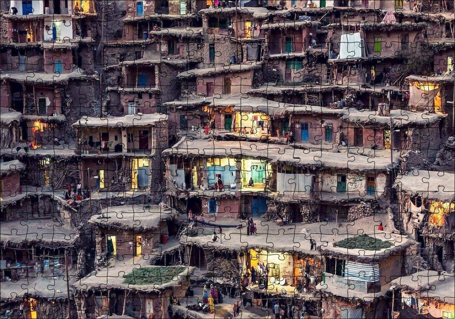 İran'da Teraslar Halindeki Köy Puzzle Yapboz MDF Ahşap 255 Parça 34 cm X 49 cm